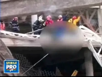 Plafon prabusit la un mall din Oradea, aflat in constructie! Un om a murit!