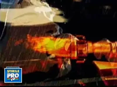 Strigat de ajutor pentru solistul trupei Iris, Cristi Minculescu!