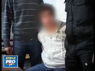 Scandalagiu de meserie! Un tanar din Pitesti bate tot ce prinde