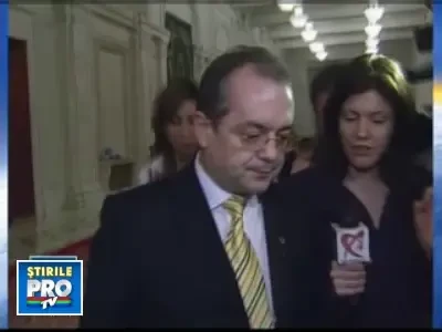 61 de angajati ai Guvernului, dati afara din lipsa de incredere!