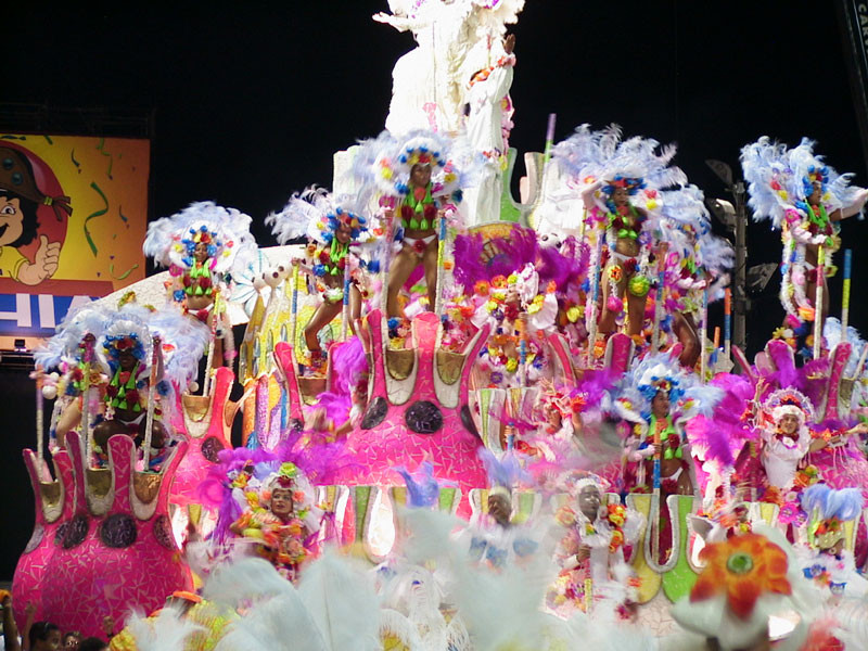 Mii de oameni si-au dat coate sa priveasca dezlantuirea de la Rio!