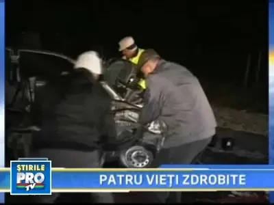 Moartea a lovit crunt pe sosea! Patru tineri si-au pierdut viata