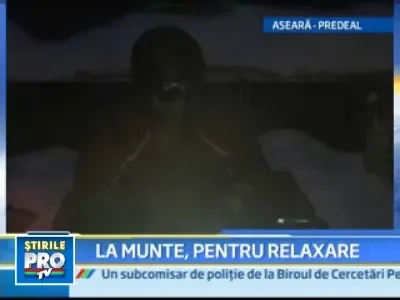 Traian Basescu si-a scos snowmobilul la plimbare. In Predeal