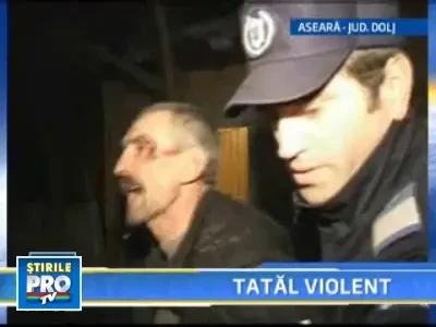 Ametit de bautura, si-a atacat fiica cu un cutit