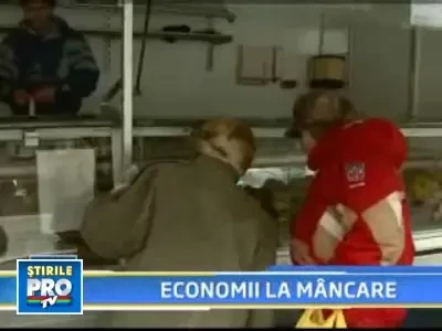 Criza in meniu: romanii renunta la alimente sanatoase, pentru cele ieftine