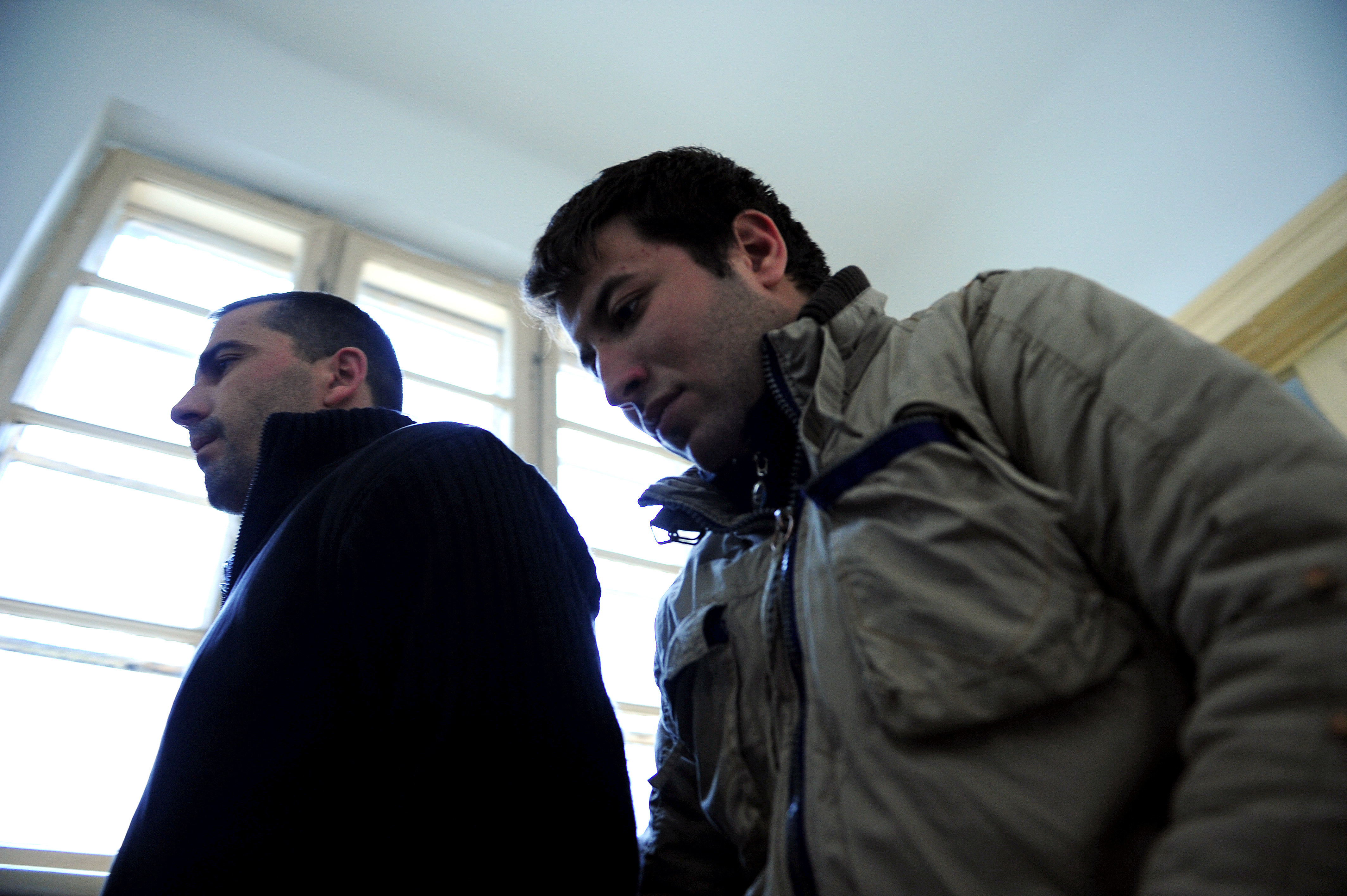 Unul din militarii retinuti in cazul armelor furate, eliberat pe cautiune!