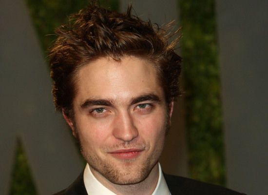 Robert Pattinson a fost accidentat de un taxi!