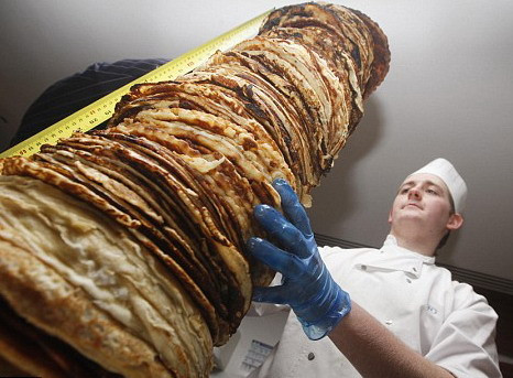 Cu mii de clatite! Asa se sarbatoreste Lasata Secului la Brasov