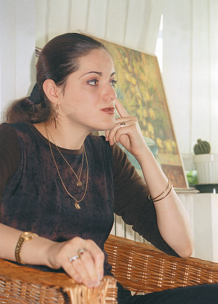 Lavinia Pintea si sora actorului, cearta in justitie pe marca Adrian Pintea