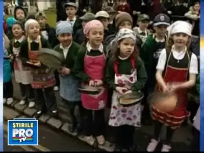 Alergare cu clatite in oraselul britanic Olney!