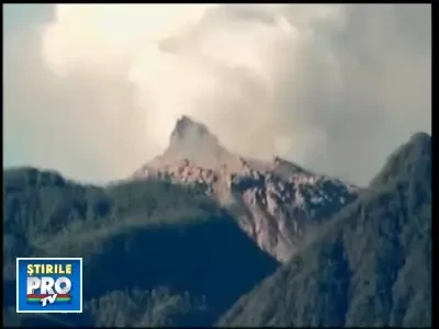 IMAGINI SPECTACULOASE! Erupe vulcanul Chaiten din Chile!