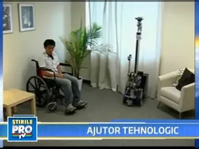Robot pe post caine pentru batrani si persoane cu dizabilitati