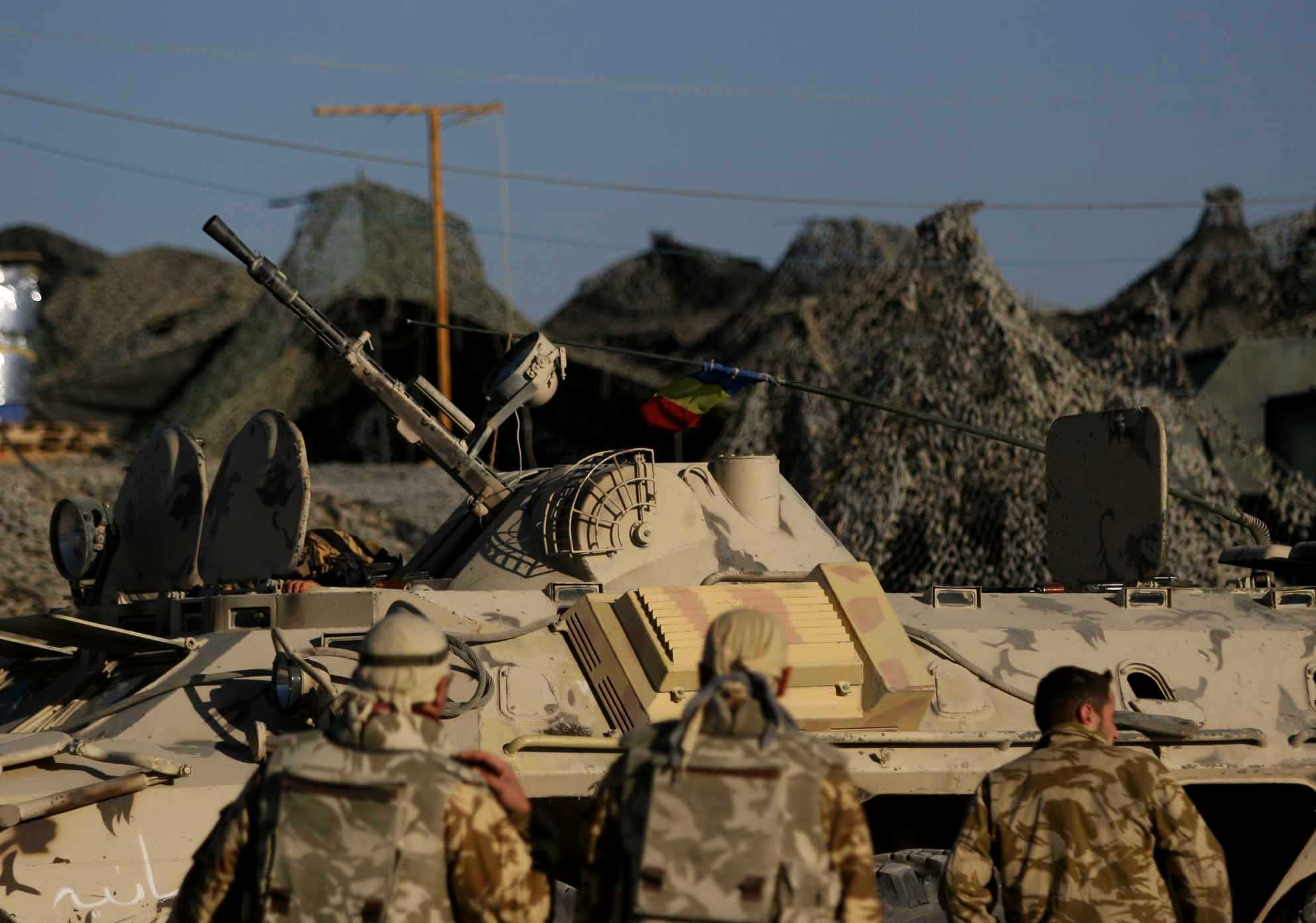 Convoi civil de aprovizionare NATO, atacat de talibani. 7 oameni au murit