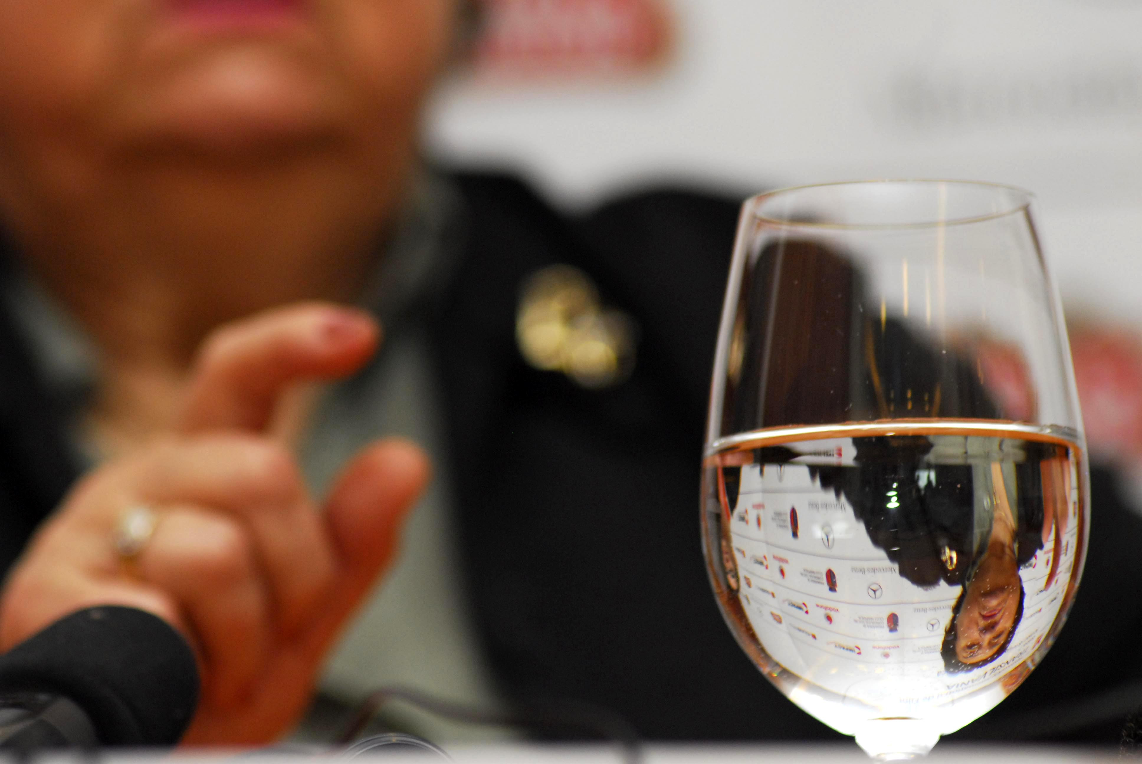 Nici apa de izvor nu scapa de scumpiri!