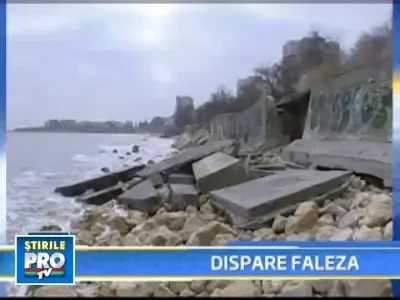 Plimbarile pe malul marii au devenit sport extrem!