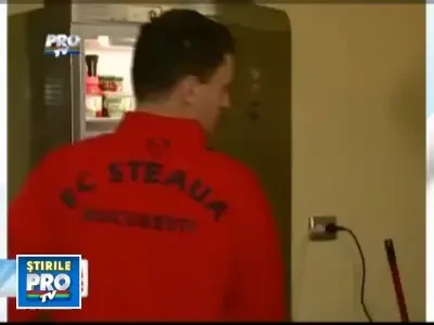 "Romania, te iubesc!": cu banii dati si fara case