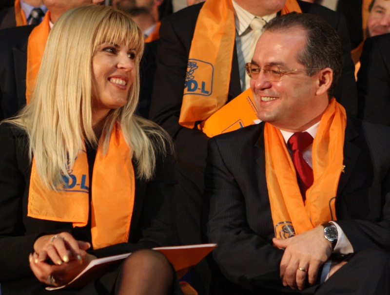 Cei mai competenti ministri: Boc, primul in top. Udrea e ultima!