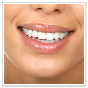 Dentistii recomanda inlocuirea gumei de mestecat cu branza. Efectele neasteptate asupra dintilor