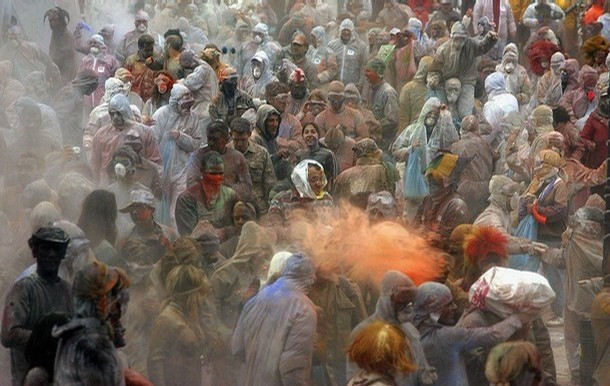 Grecii au prapadit o tona si jumatate de faina ca sa se bata cu ea!