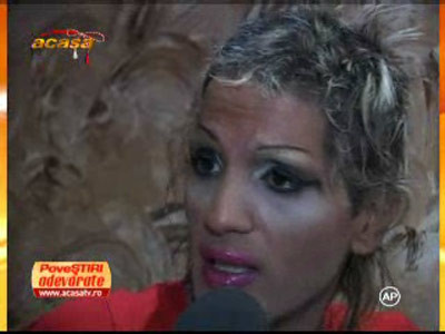 Naomi a vrut sa se sinucida!