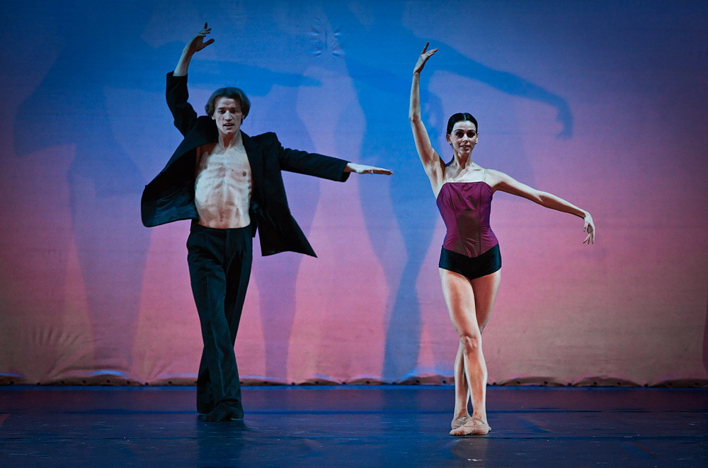 Batranete, haine grele! Idei inedite pentru un spectacol de balet