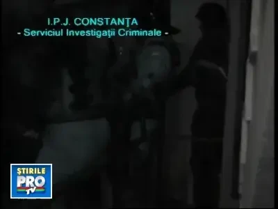 Vezi imagini de la descinderea in locuinta unui presupus asasin platit!