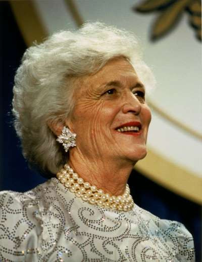 Barbara Bush se simte bine, dupa operatia pe cord deschis!