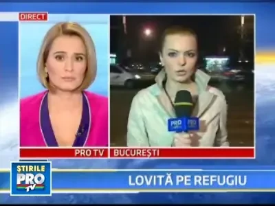 Lovita in plin de un microbuz care a intrat in refugiul de tramvai