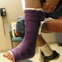 Zeci de locuitori din Cluj-Napoca au suferit fracturi de membre in ultimele trei zile