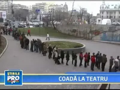 Bucurestenii au redescoperit statul la coada. La teatru!
