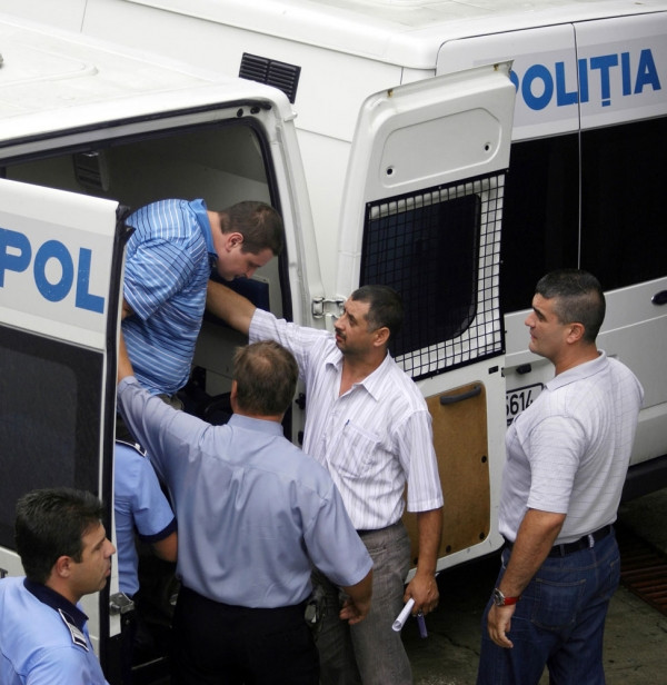 Taximetristul ucigas vrea sa scape de pedeapsa invocand probleme mintale