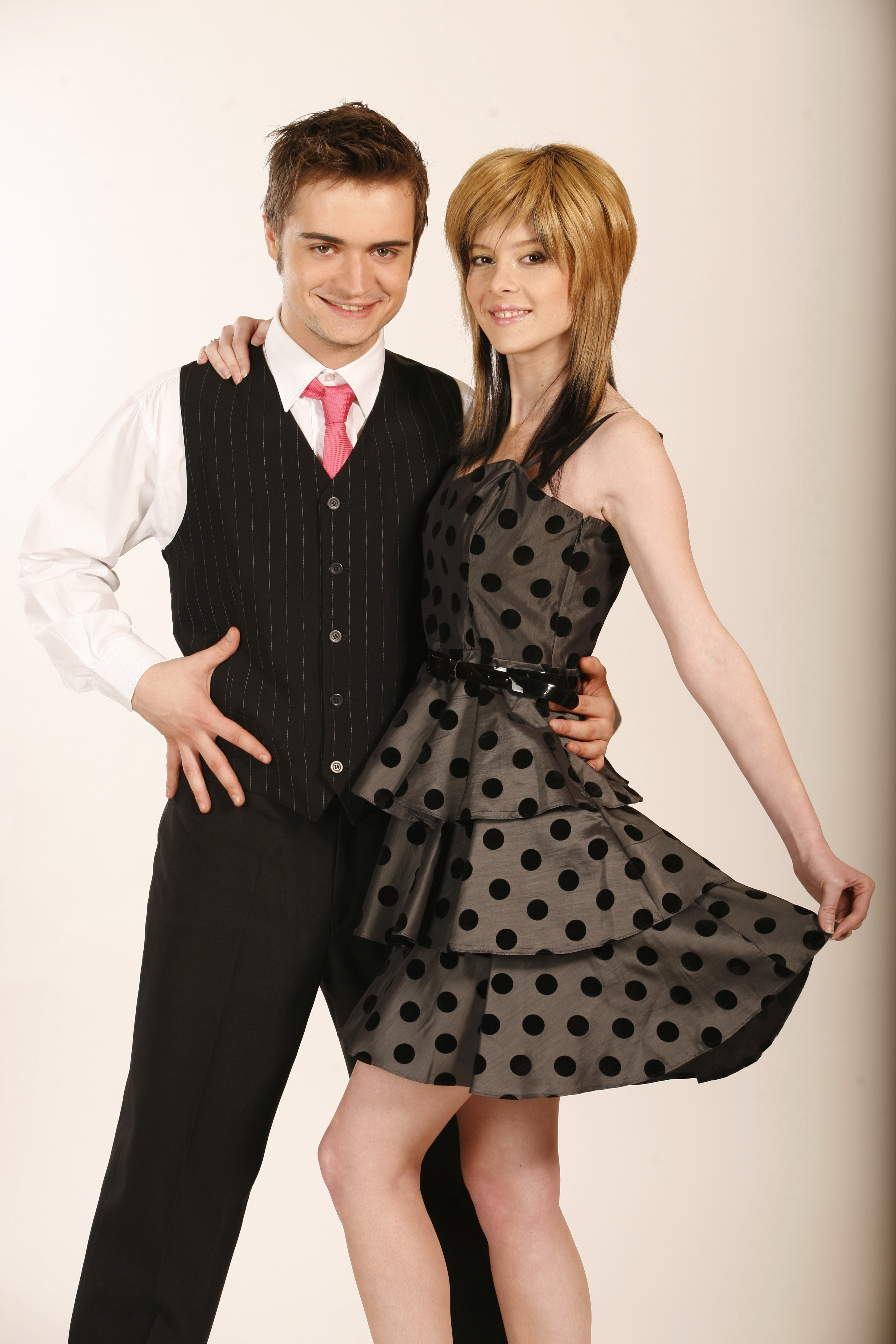 Echipele condamnate la duel la "Dansez pentru tine"!