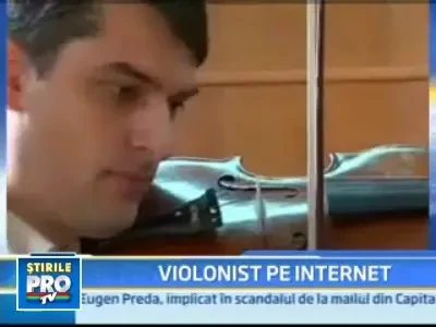 Un violonist roman va canta in orchestra Youtube!