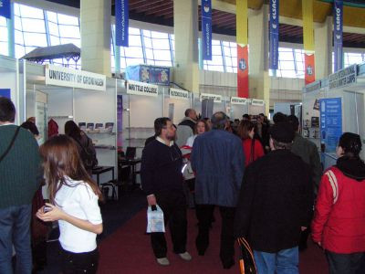 S-au calcat in picioare pentru sansa de a studia in strainatate!