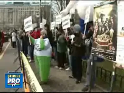 Ora de sport a scos in strada profesorii de educatie fizica