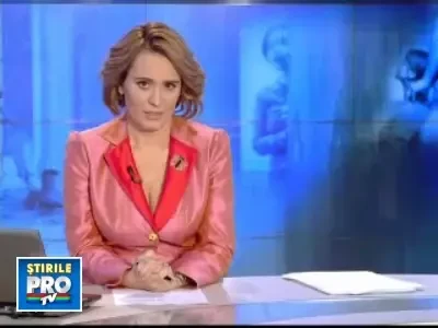 Angelina Jolie i-a facut o criza de gelozie lui Brad Pitt in fata bonei