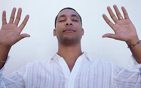 Barbatii cu inelarul mai lung decat aratatorul alearga mai repede!