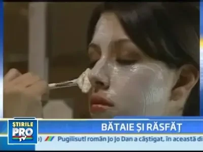 Dai un dolar da' esti plesnit cu frunze de stejar!