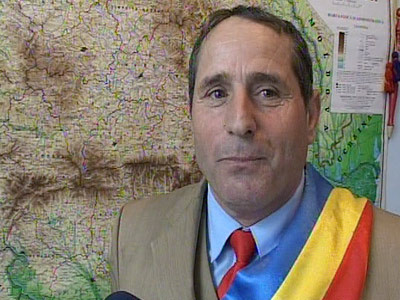 Un primar din Dolj vorbeste numai in versuri!