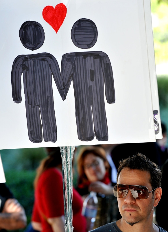 S-a ales Mister Gay Europa. Este un tanar din Italia. VIDEO