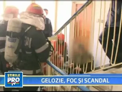 Gelos, a vrut sa-si dea foc dupa ce sotia si fiica lui au plecat de acasa!