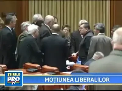 Liberalii cer pastrarea numarului orelor de istorie, sport si limbi straine