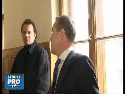 Becali despre demisia Elenei Basescu din PDL: "Pai, sa vina la PNG!"