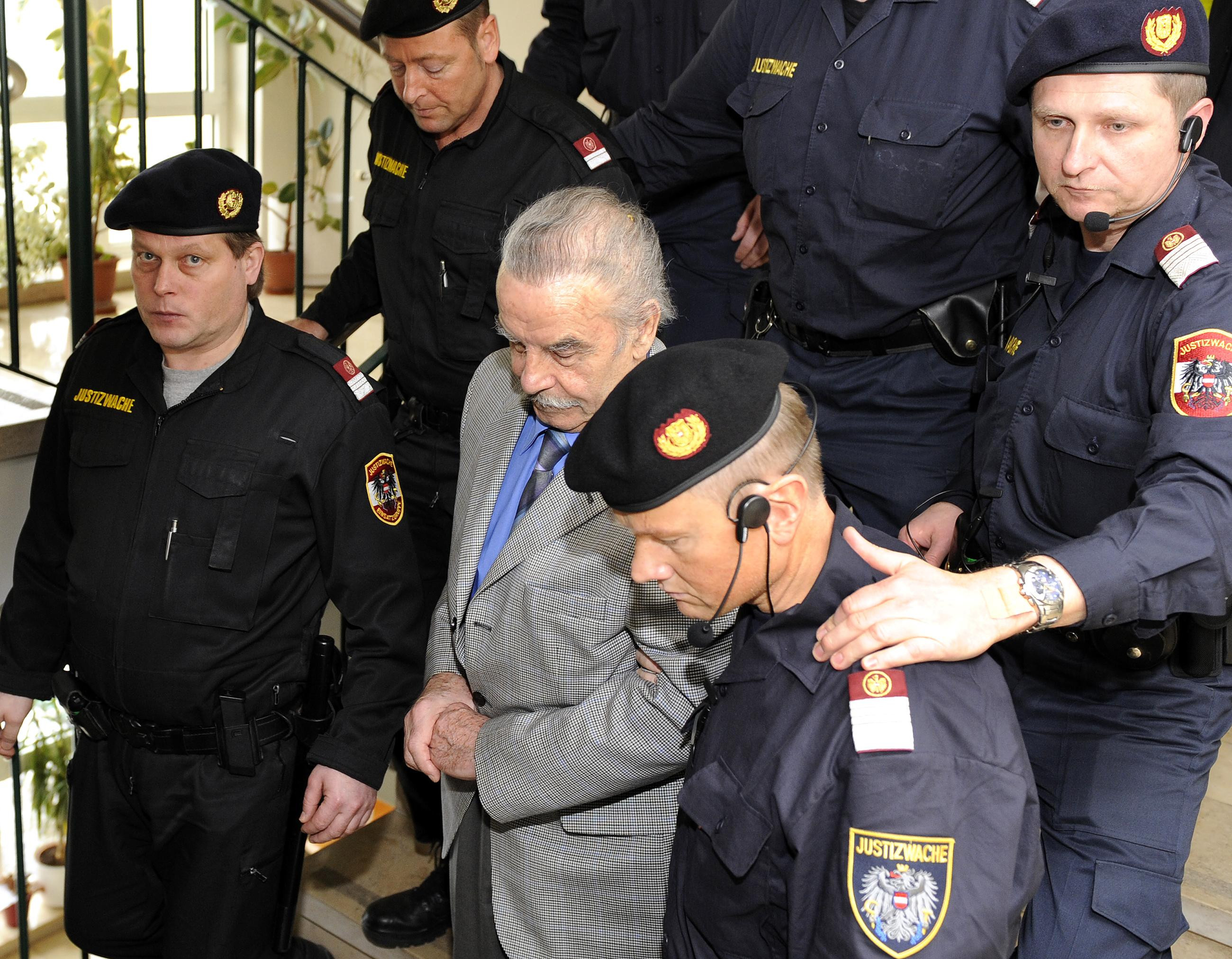 Revista presei: Joseph Fritzl: Vreau sa fiu din nou liber!