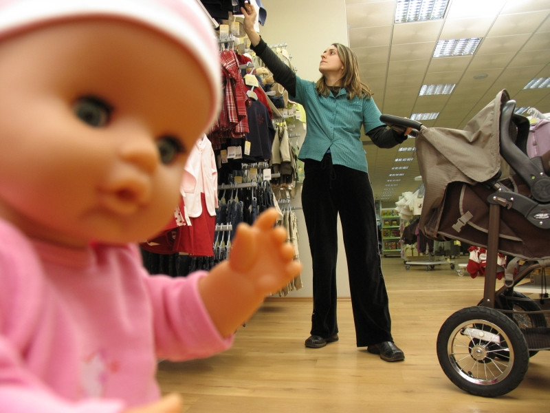 OPC da amenzi usturatoare magazinelor pentru etichete incomplete