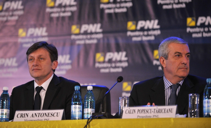 Antonescu: Tariceanu ramane in PNL, poate fi critic. Ideea era sa nu intre in cortegiul lui Chiliman