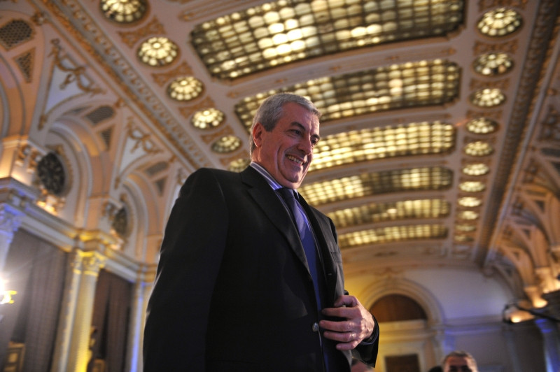 Candidatii la prezidentiale nu duc grija zilei de maine. Cine are cele mai multe case, conform declaratiei de avere