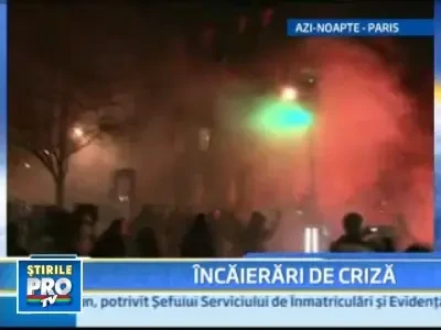 La Paris a venit primavara si odata cu ea, luptele de strada