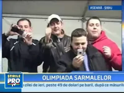 Parca s-au batut turcii la gura lor! Au mancat zeci de sarmale in 3 minute