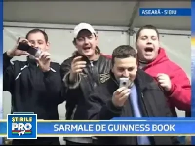 Parca s-au batut turcii la gura lor! Au mancat zeci de sarmale in 3 minute